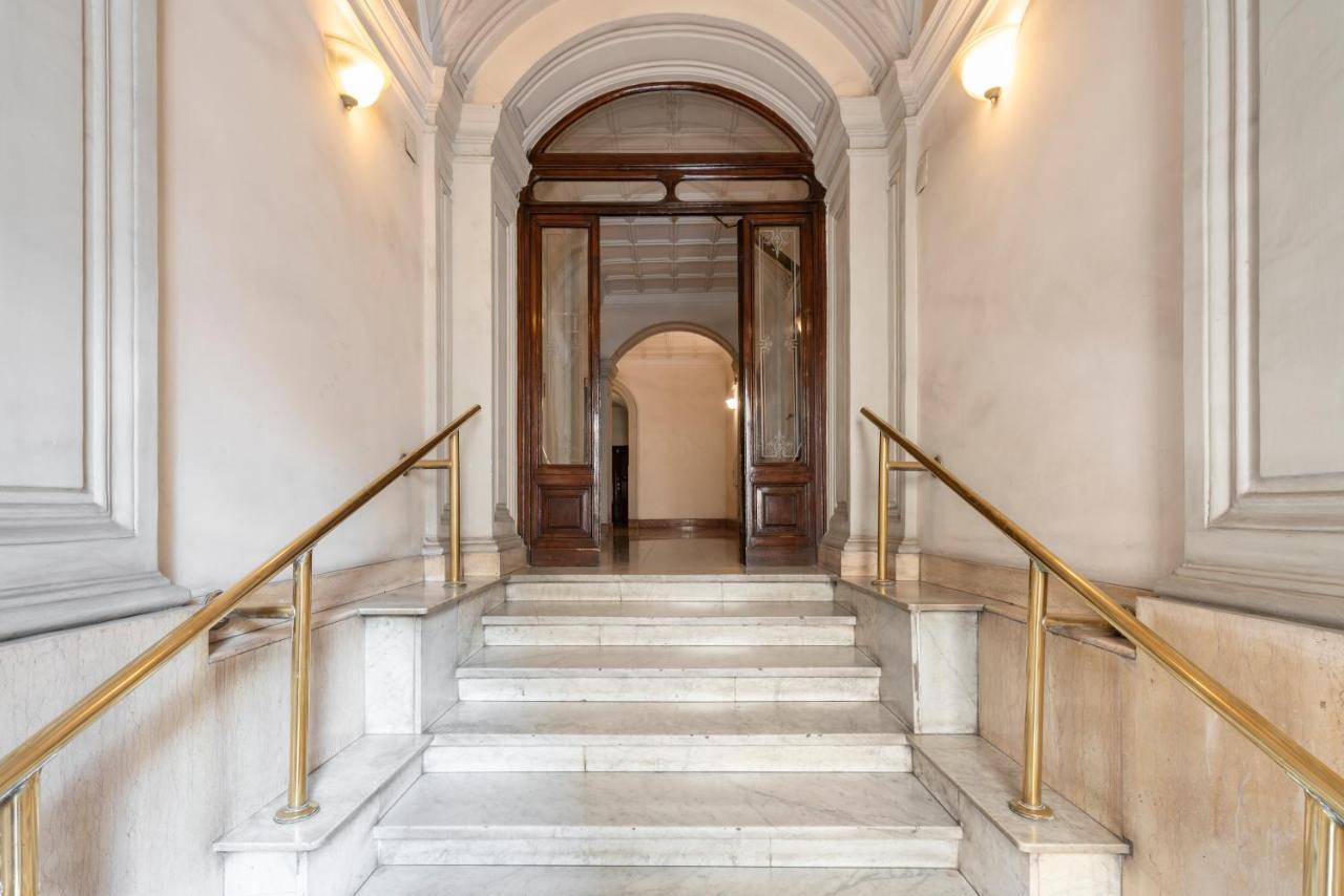 Primus Monti Suites Roma Exterior foto